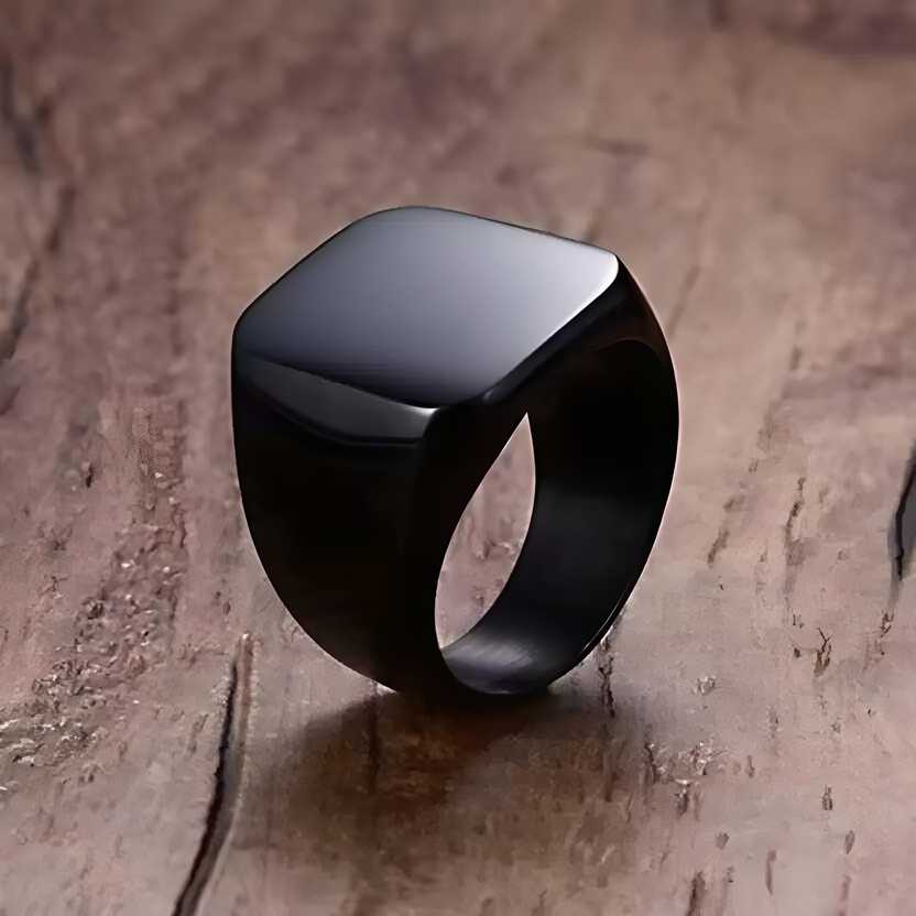 Black Square Vintage Ring